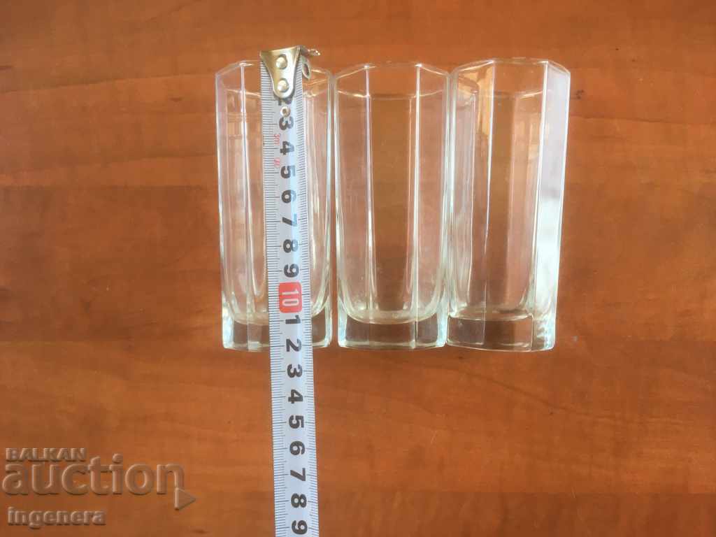 Auction  GLASS THICKNESS GLASS FROM SOCA-3 PCS