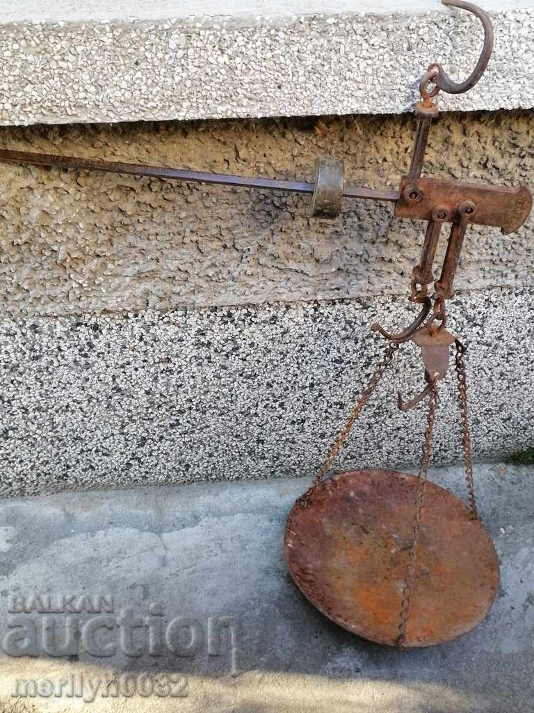 Old balance scales, scales, weights, weighing scales from the mid-20th century with price 88.00 BGN | € 44.99 Old balance scales, scales, weights, weighing scales from the mid-20th century with price 88.00 BGN | € 44.99