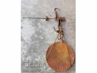 Cântar vechi, balanță, cumpănă, greutăți din mijlocul secolului XX