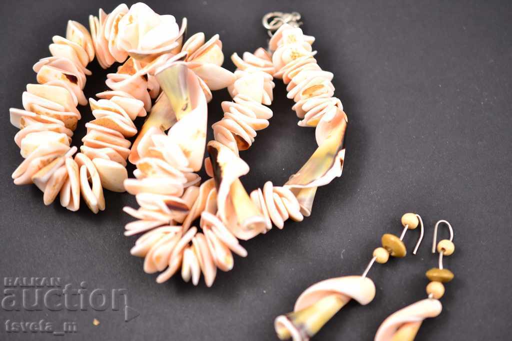 Auction Necklace / necklace and earrings, mussels Auction Necklace / necklace and earrings, mussels