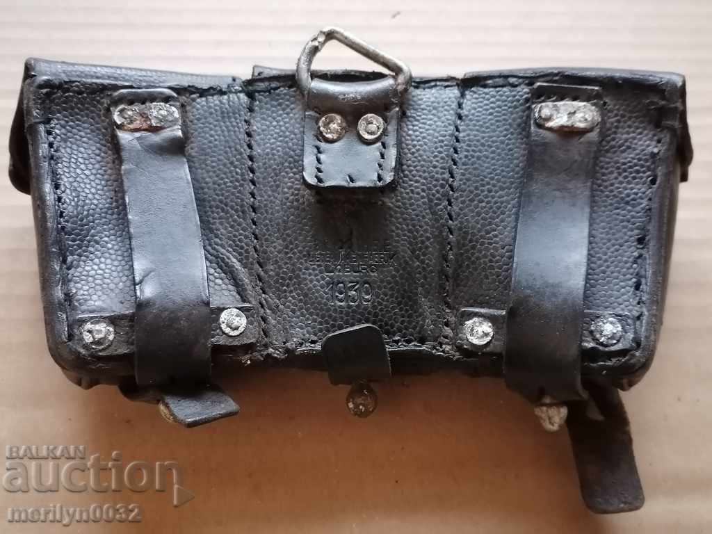 German Nazi Mauser K-98 Rifle Flask, Wehrmacht with price 89.00 BGN | € 45.50 German Nazi Mauser K-98 Rifle Flask, Wehrmacht with price 89.00 BGN | € 45.50