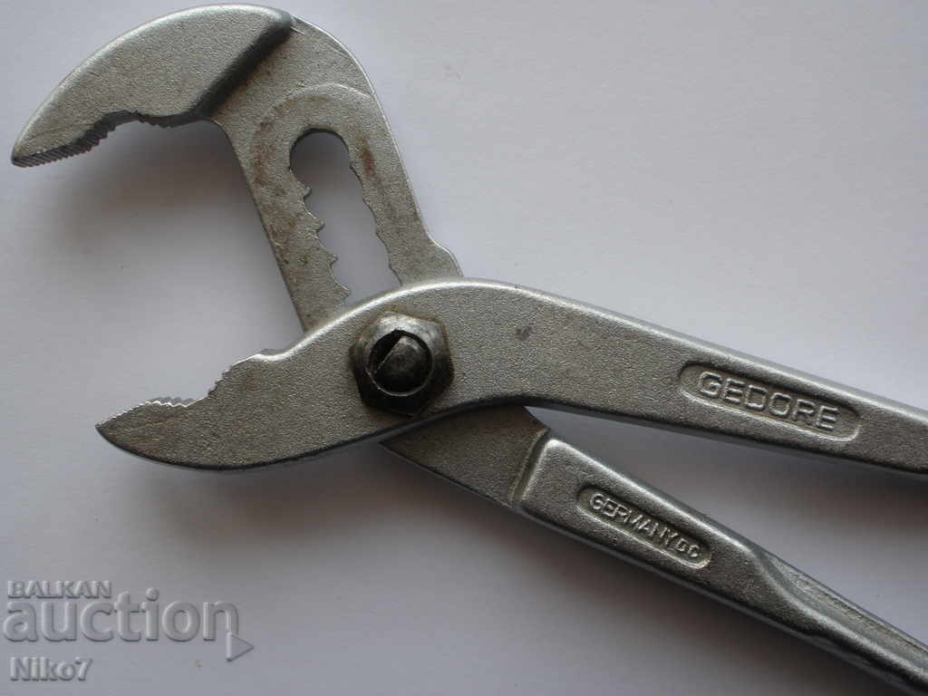 Livrarea Mutat, clește german „GEDORE”.