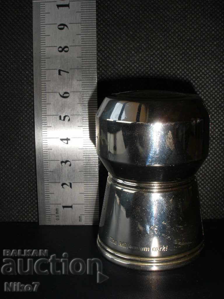 Metal cartridge for champagne cork "MOET & CHANDON". - 7 Metal cartridge for champagne cork "MOET & CHANDON". - 7