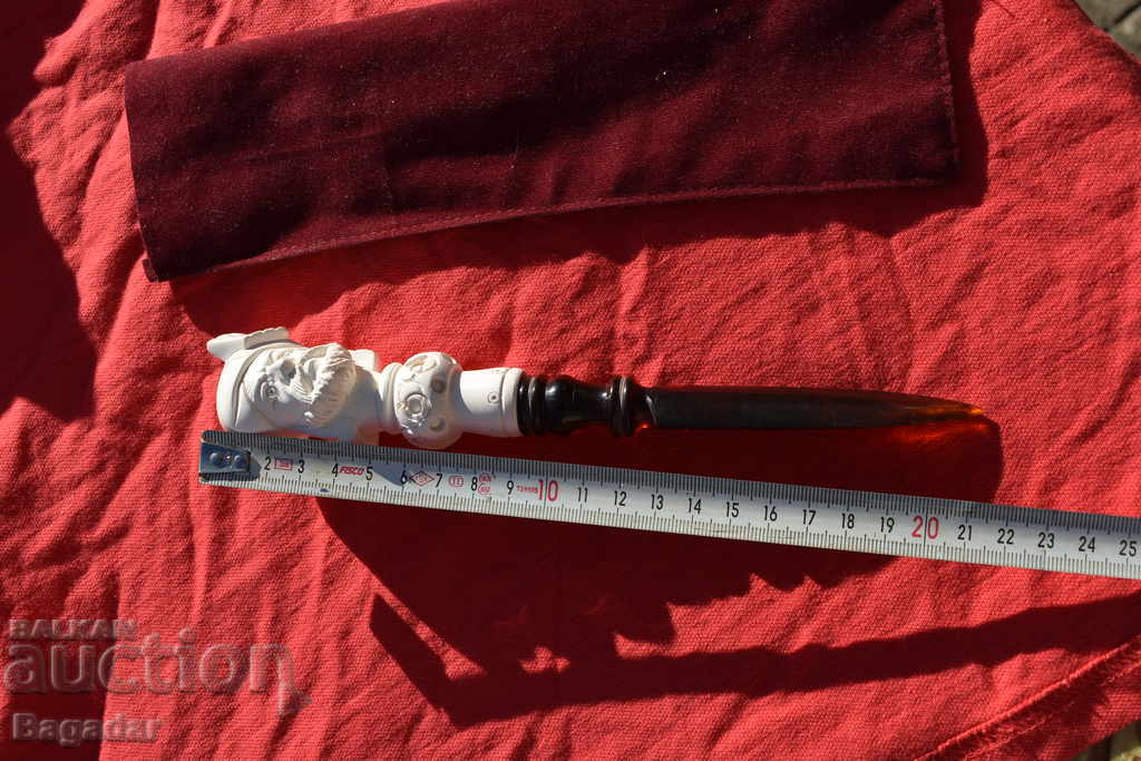 Cuțit spuma de mare chihlimbar cu preț 200.00 BGN | € 102.26