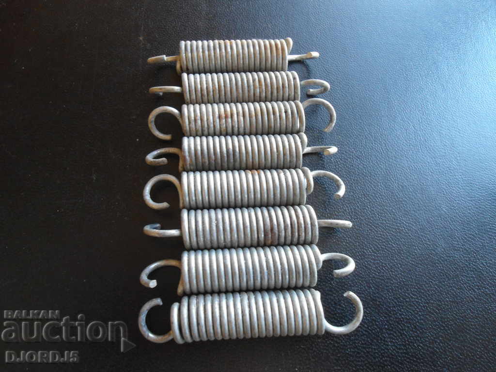 Old springs 8 pieces with price 5.00 BGN | € 2.56 Old springs 8 pieces with price 5.00 BGN | € 2.56