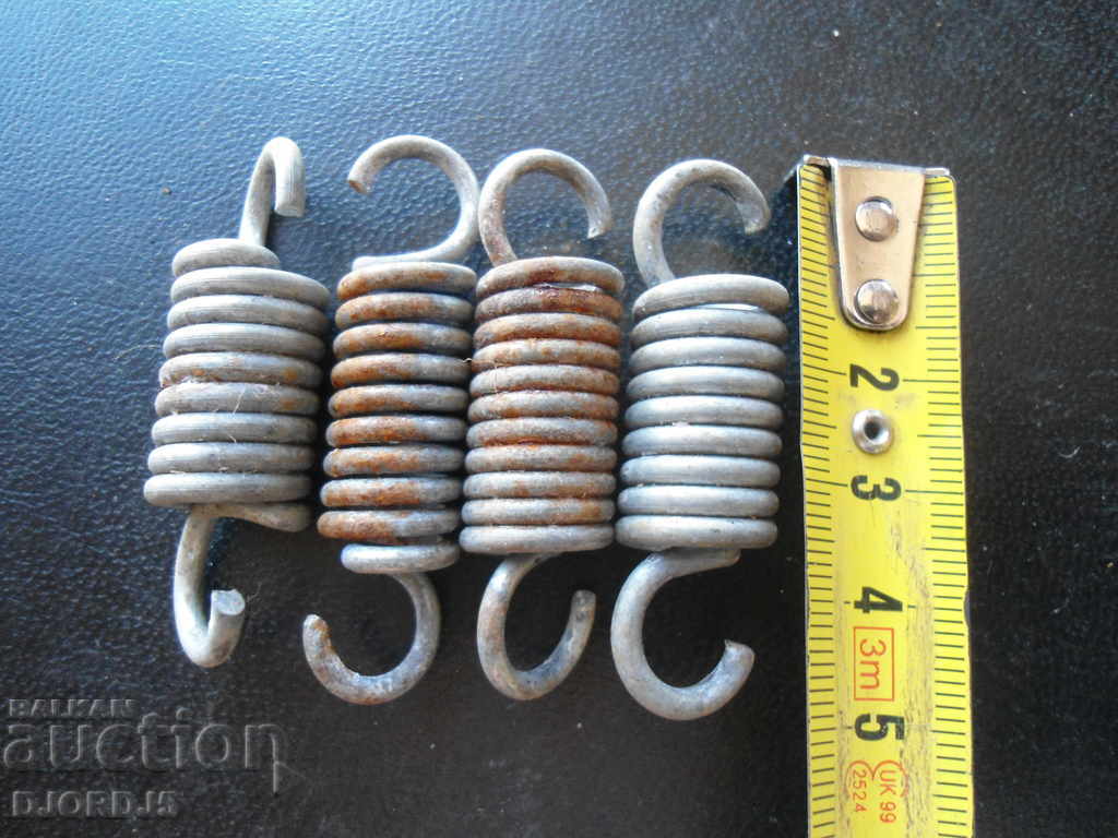 Δημοπρασία Παλιά ελατήρια 4 τεμάχια Δημοπρασία Παλιά ελατήρια 4 τεμάχια