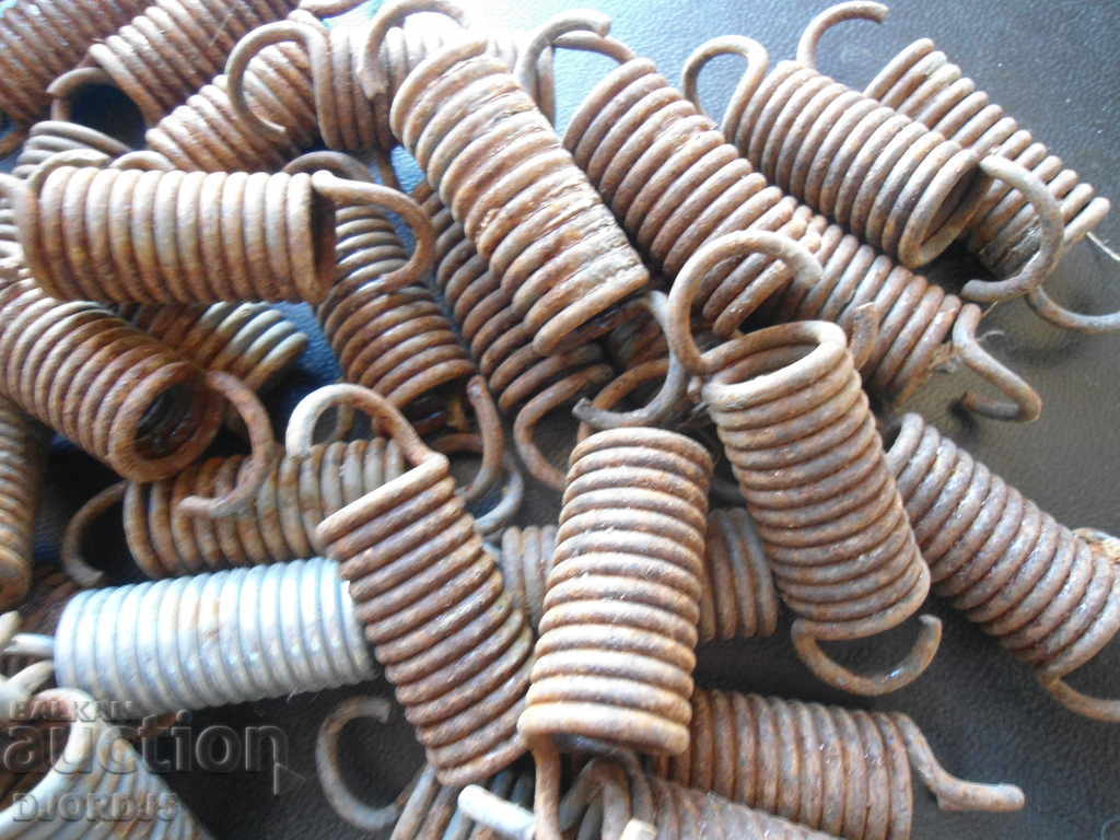 Auction Old springs 40 pieces Auction Old springs 40 pieces