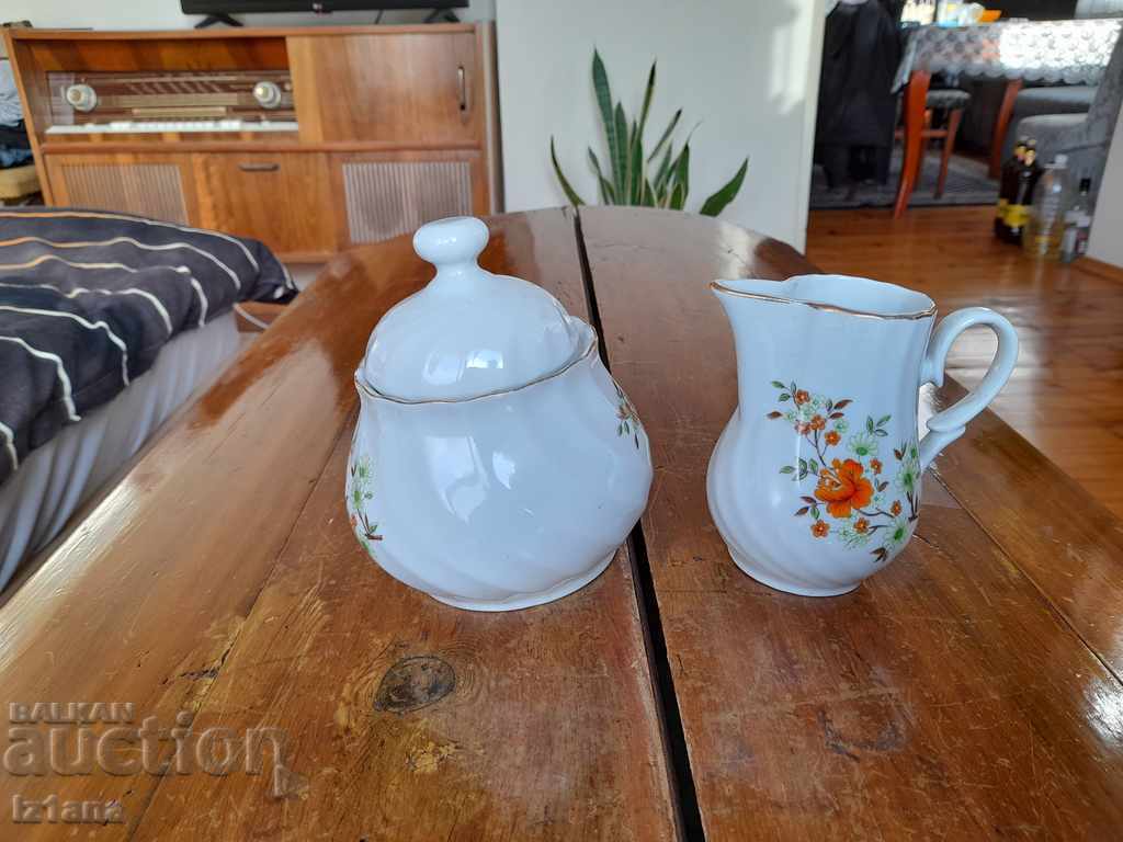 Old set of porcelain sugar bowl and jug with price 30.00 BGN | € 15.34 Old set of porcelain sugar bowl and jug with price 30.00 BGN | € 15.34