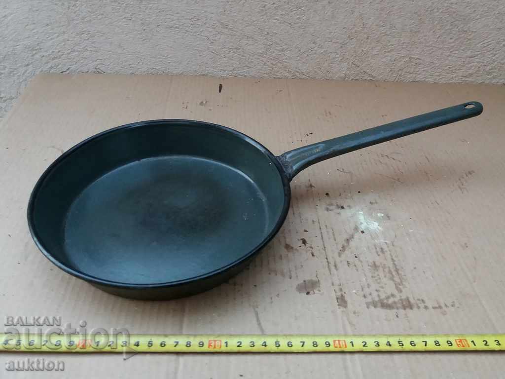 ENAMELED SOC. PAN WITH MARKING with price 5.99 BGN | € 3.06 ENAMELED SOC. PAN WITH MARKING with price 5.99 BGN | € 3.06