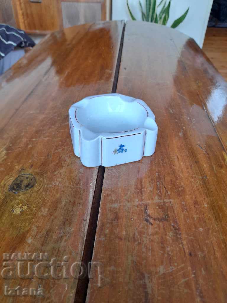 Old porcelain ashtray with price 22.00 BGN | € 11.25 Old porcelain ashtray with price 22.00 BGN | € 11.25