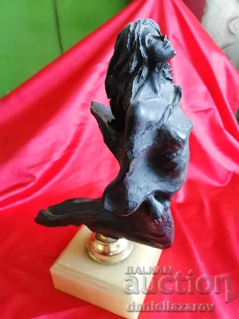 Sculptură unică a autorului, figurină statuie cu preț € 280.00 | 547.63 BGN Sculptură unică a autorului, figurină statuie cu preț € 280.00 | 547.63 BGN