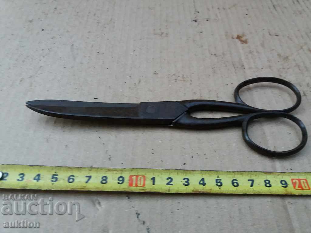 forged interesting Revival scissors - distorted for aba