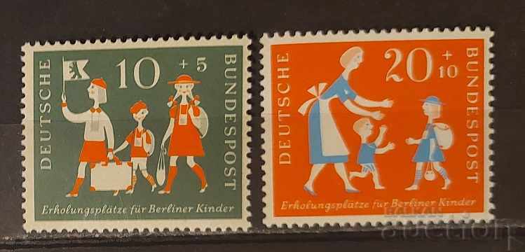Германия 1957 Благотворителни марки/Деца MNH