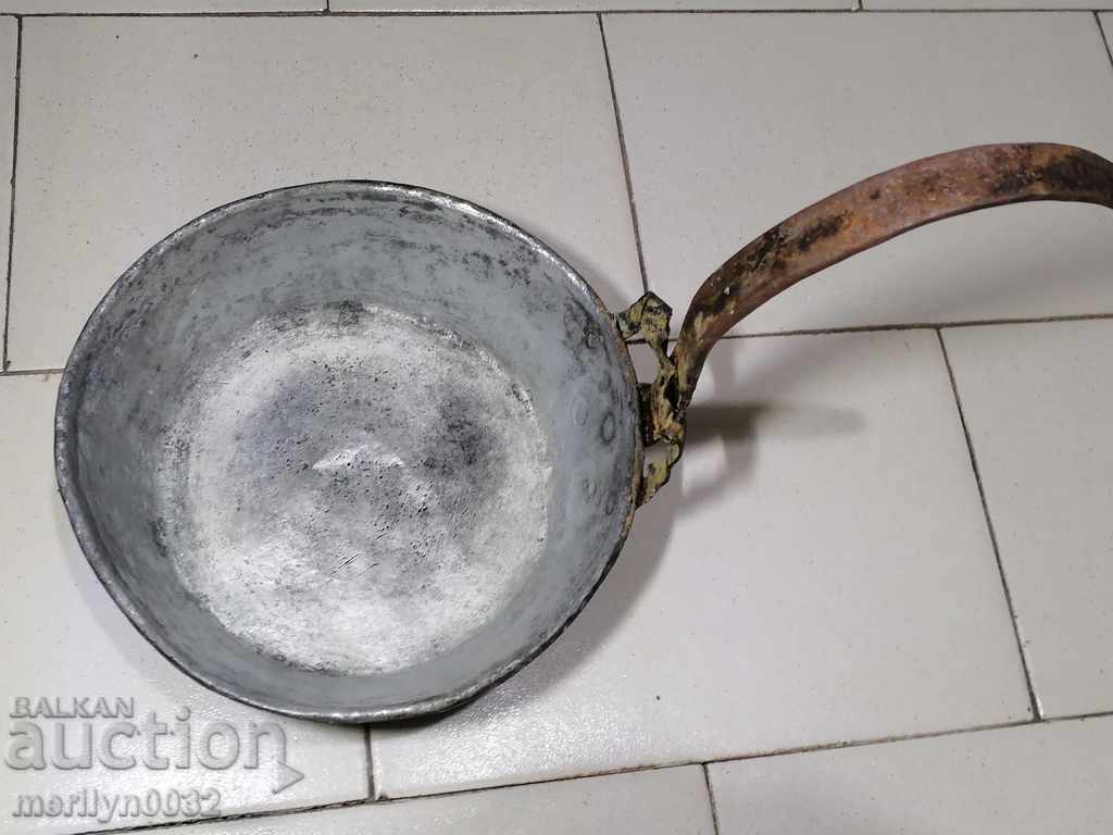 Delivery of Old copper pan, copper, tray, copper vessel