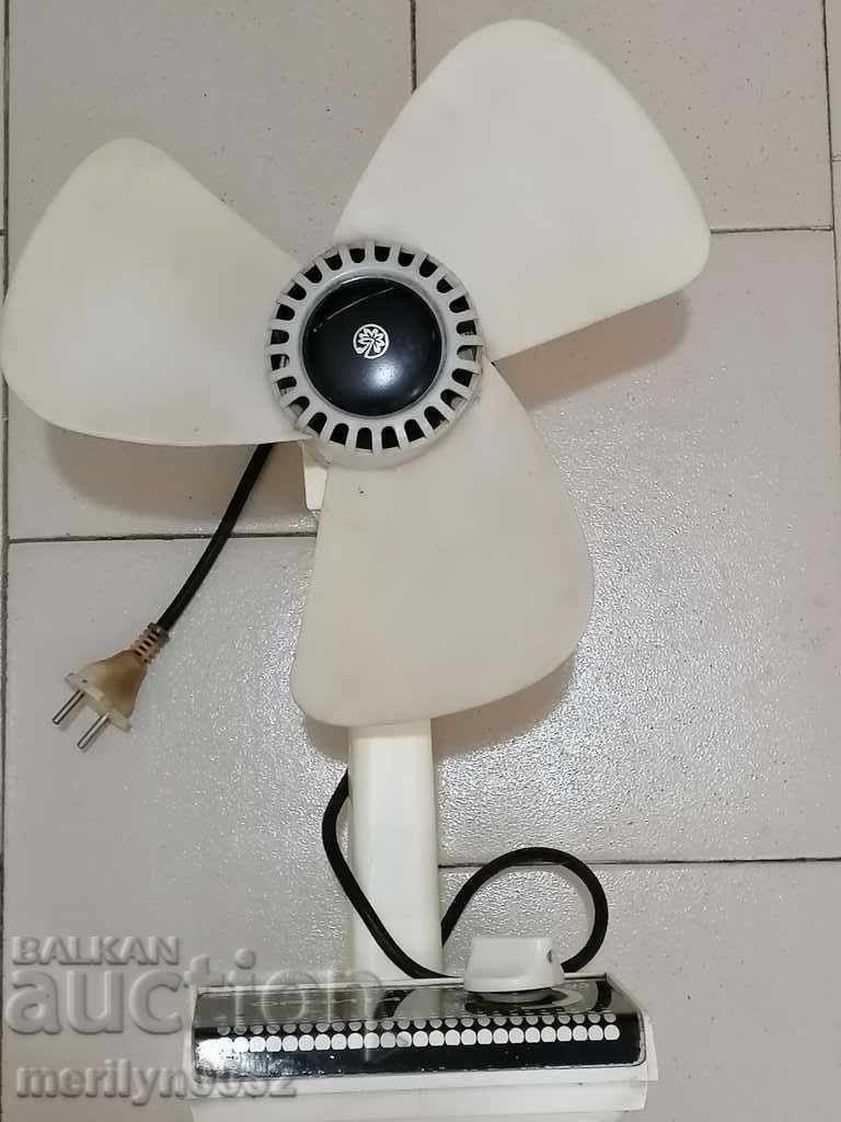 Fan of the USSR with price 105.00 BGN | € 53.69 Fan of the USSR with price 105.00 BGN | € 53.69