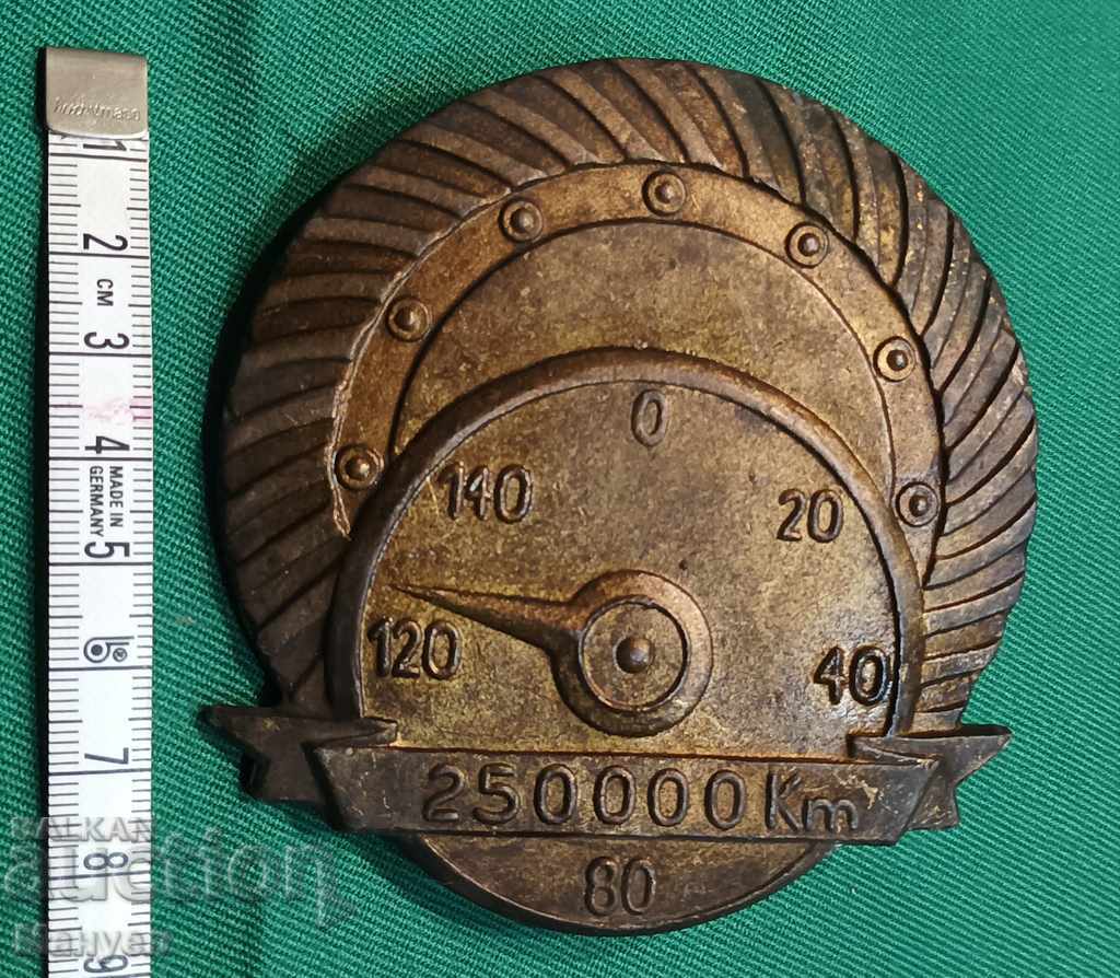 I am selling an old sign, a plaque for miles traveled. with price 34.00 BGN | € 17.38