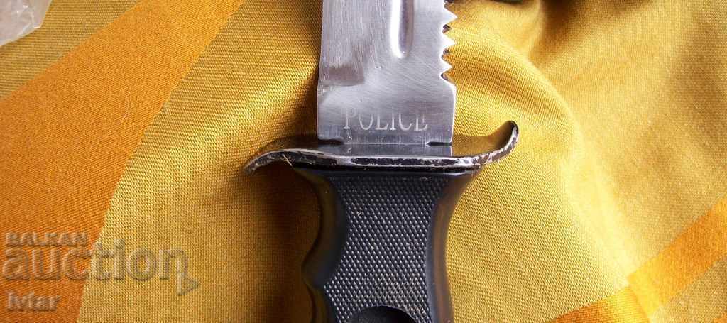 Доставка на Полицейски нож