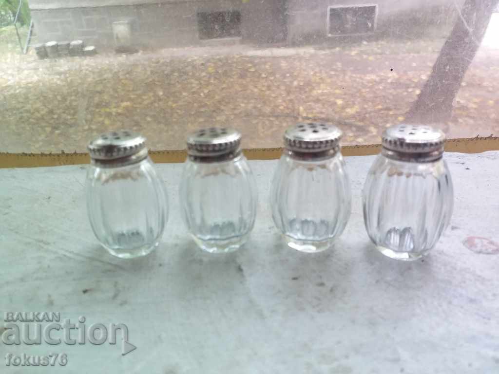 Delivery of Cardeilhag Chistoffel Collectible small crystal salt shakers Delivery of Cardeilhag Chistoffel Collectible small crystal salt shakers