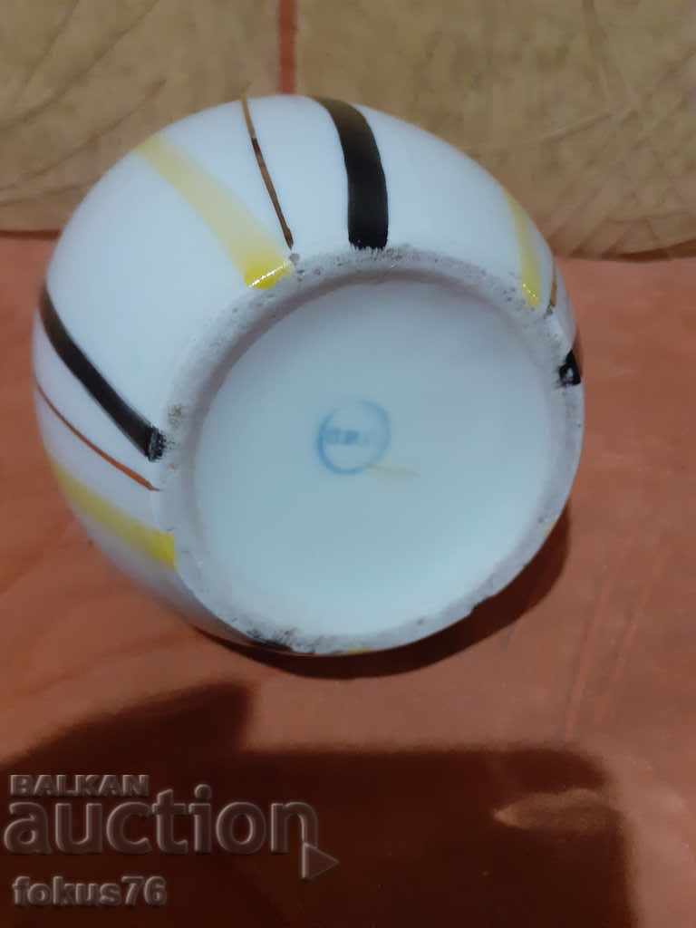 Delivery of Vase Bulgarian porcelain EPA