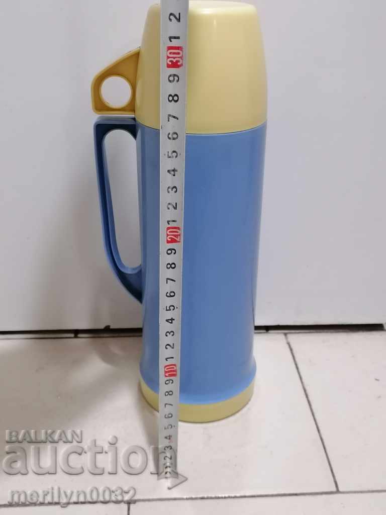 Old thermos, ketch, bottle, bottle, bottle of salt with price 39.00 BGN | € 19.94 Old thermos, ketch, bottle, bottle, bottle of salt with price 39.00 BGN | € 19.94