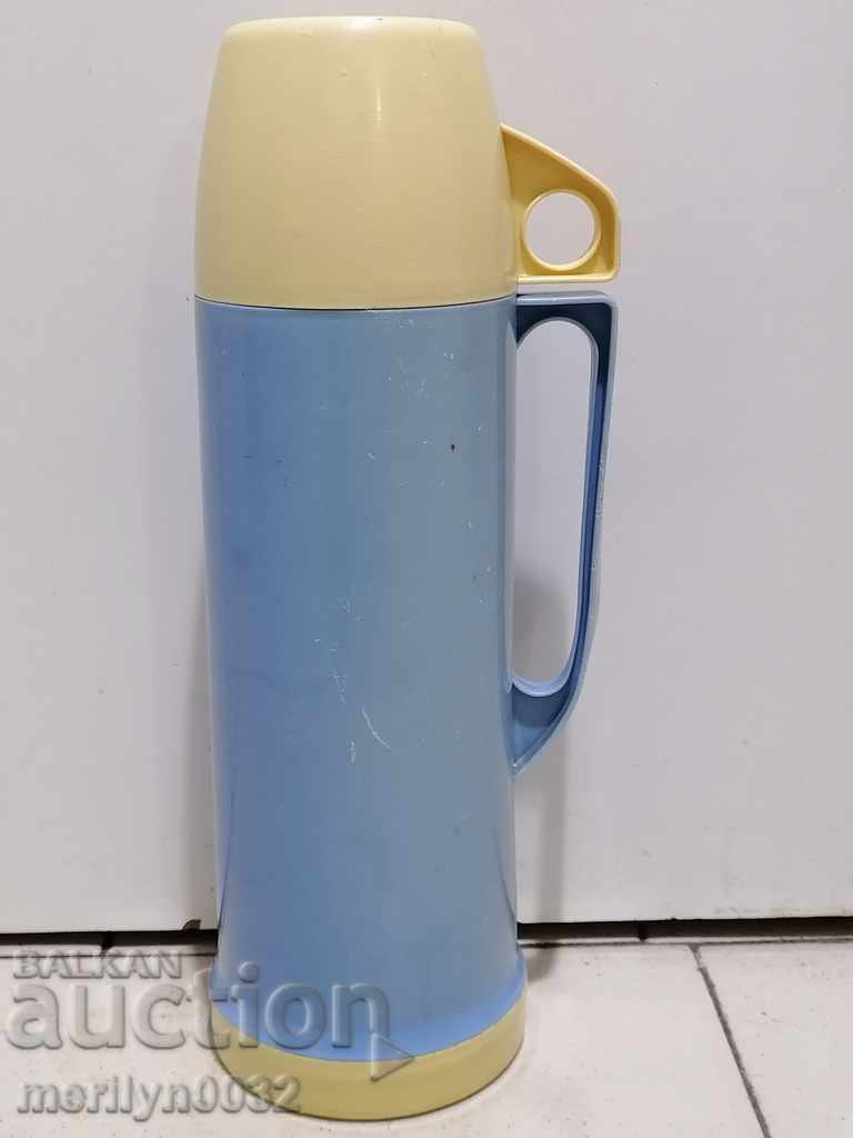 Delivery of Old thermos, ketch, bottle, bottle, bottle of salt Delivery of Old thermos, ketch, bottle, bottle, bottle of salt