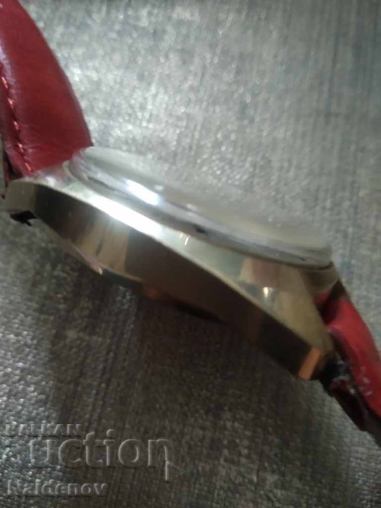 Auction  Watch Glory Slava 26 jewels au 10