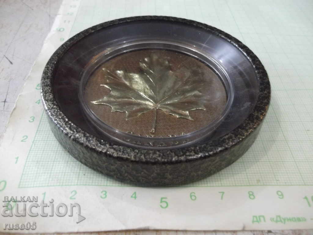 Plate "CANADA" small plastic Canadian with price 5.00 BGN | € 2.56 Plate "CANADA" small plastic Canadian with price 5.00 BGN | € 2.56