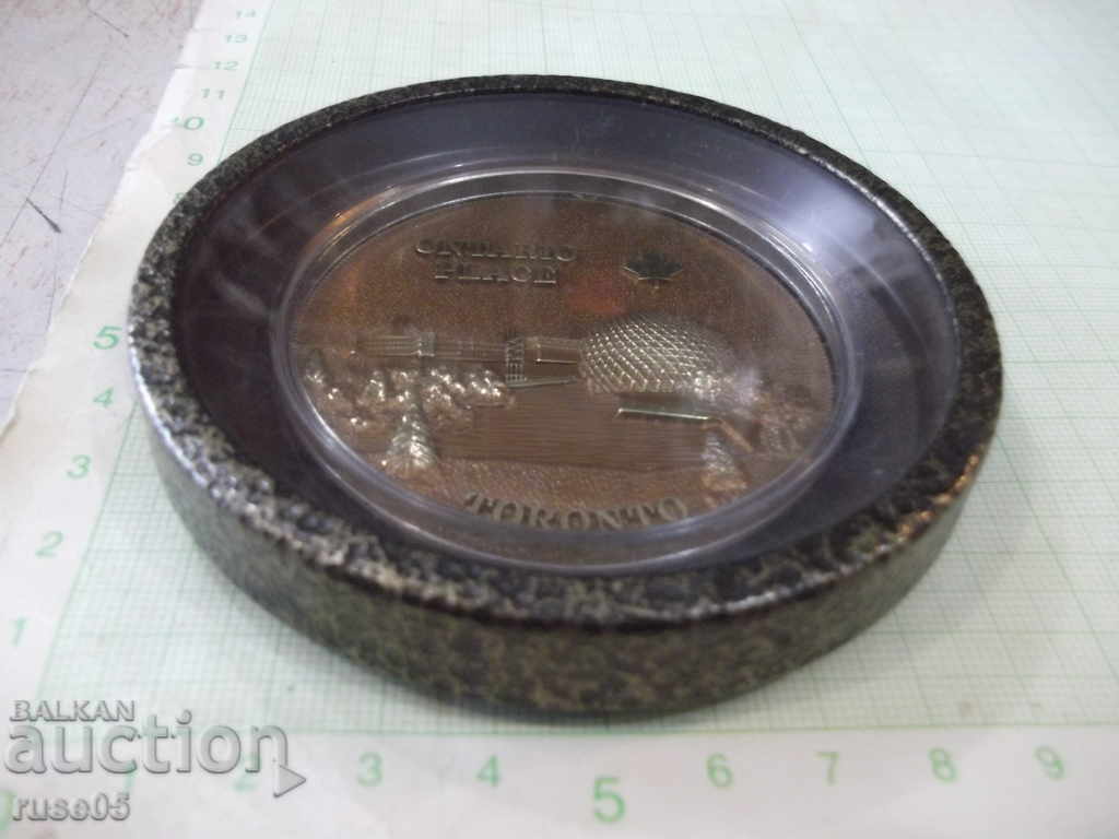 Auction  Plate "TORONTO" small plastic Canadian