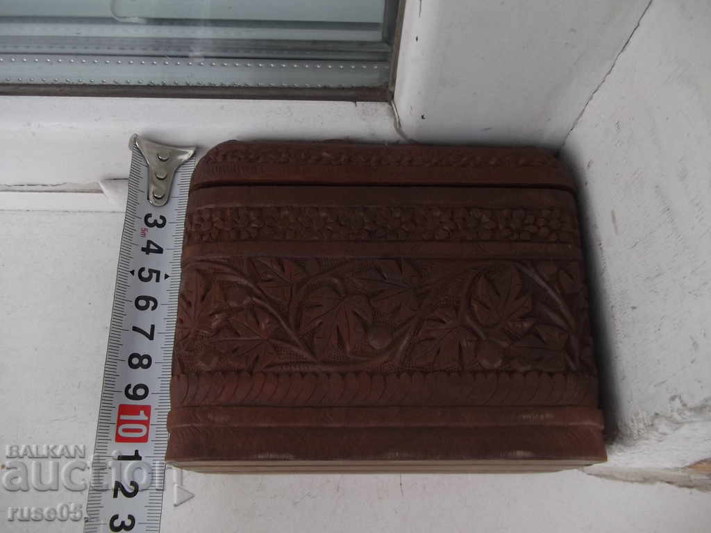 Auction Cigarette box folding three-piece wooden threaded Auction Cigarette box folding three-piece wooden threaded