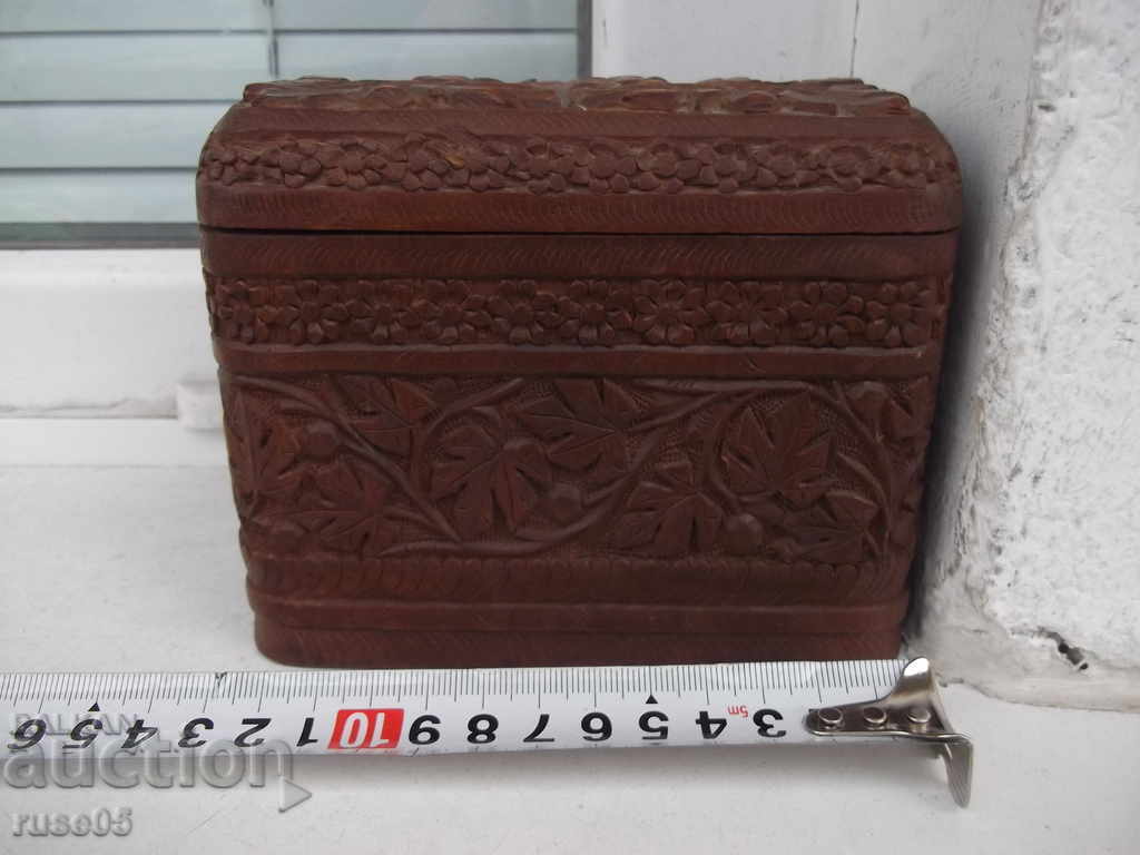 Кутия за цигари сгъваема от три части дървена резбована
