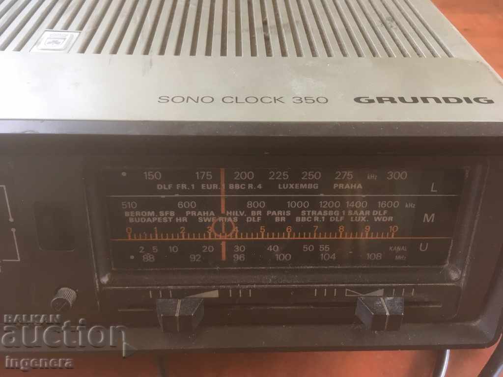 Auction RADIO GRUNDIG SONO CLOCK 350 WORKS Auction RADIO GRUNDIG SONO CLOCK 350 WORKS