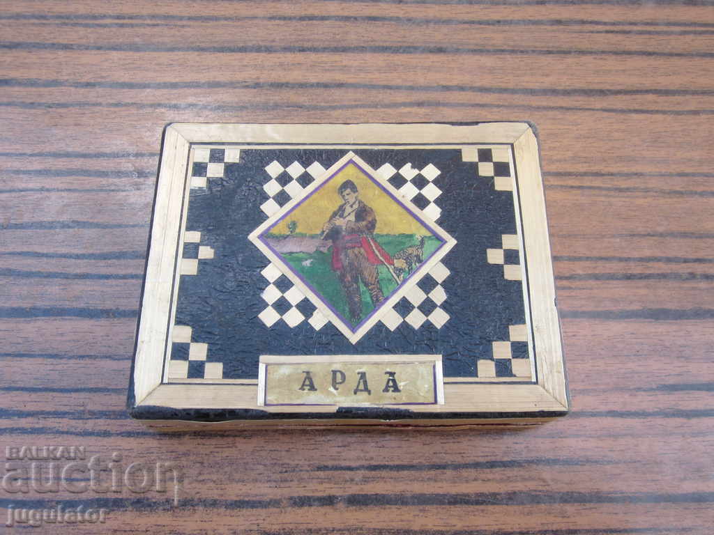 ancient Bulgarian folklore cigarette lighter with matches with price 30.00 BGN | € 15.34 ancient Bulgarian folklore cigarette lighter with matches with price 30.00 BGN | € 15.34
