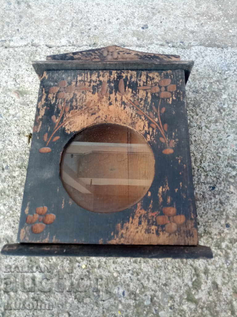 Delivery of An old alarm box Delivery of An old alarm box