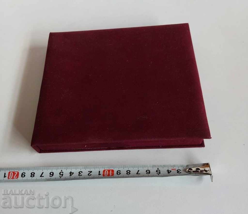 Delivery of TENNIS CLUB TSAREVETS GORNA ORYAHOVITSA PLAQUE BOX PERFECT Delivery of TENNIS CLUB TSAREVETS GORNA ORYAHOVITSA PLAQUE BOX PERFECT