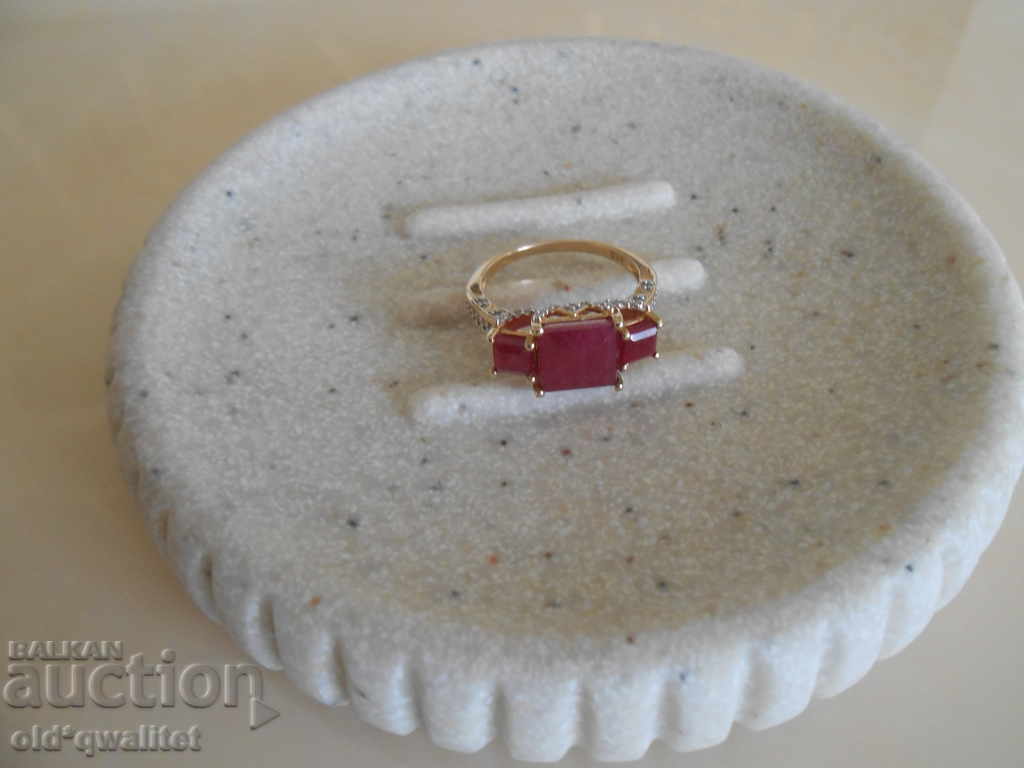 LUXURIOUS GOLDEN RING, 375 Gold with Natural Ruby and Topaz - 6