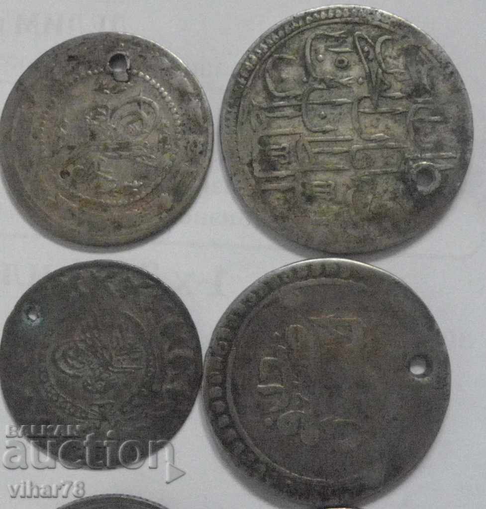 Monede turcești din argint otoman vechi.8 bucăți. cu preț 219.99 BGN | € 112.48 Monede turcești din argint otoman vechi.8 bucăți. cu preț 219.99 BGN | € 112.48