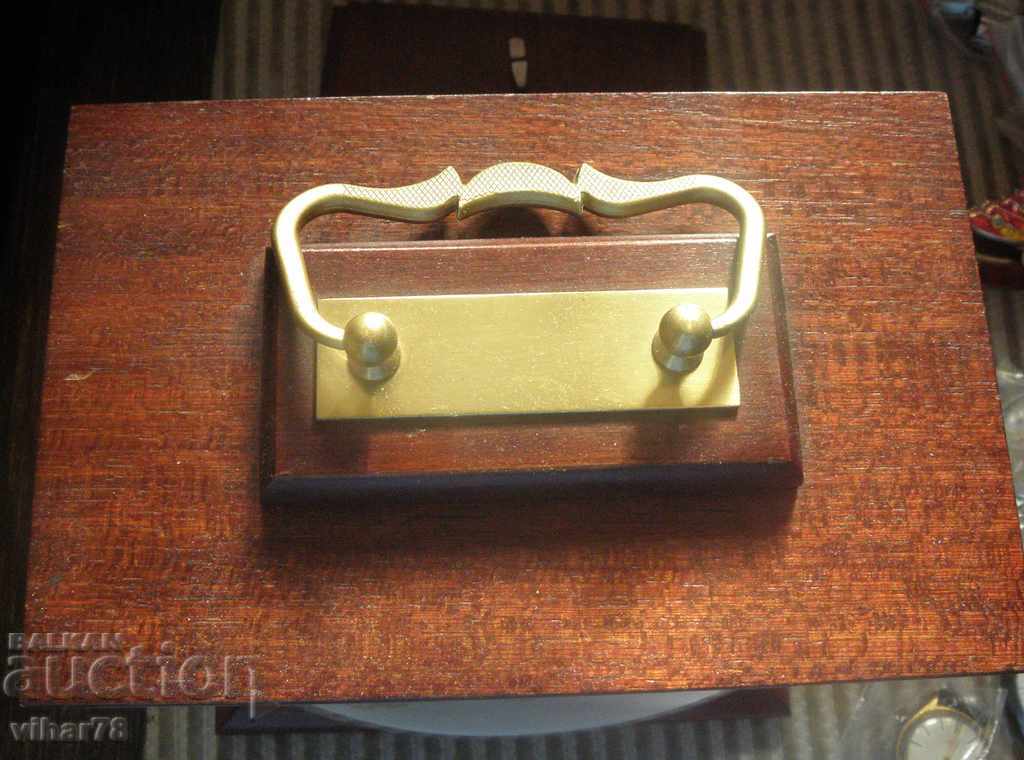 Delivery of DESKTOP QUARTZ CLOCK Delivery of DESKTOP QUARTZ CLOCK