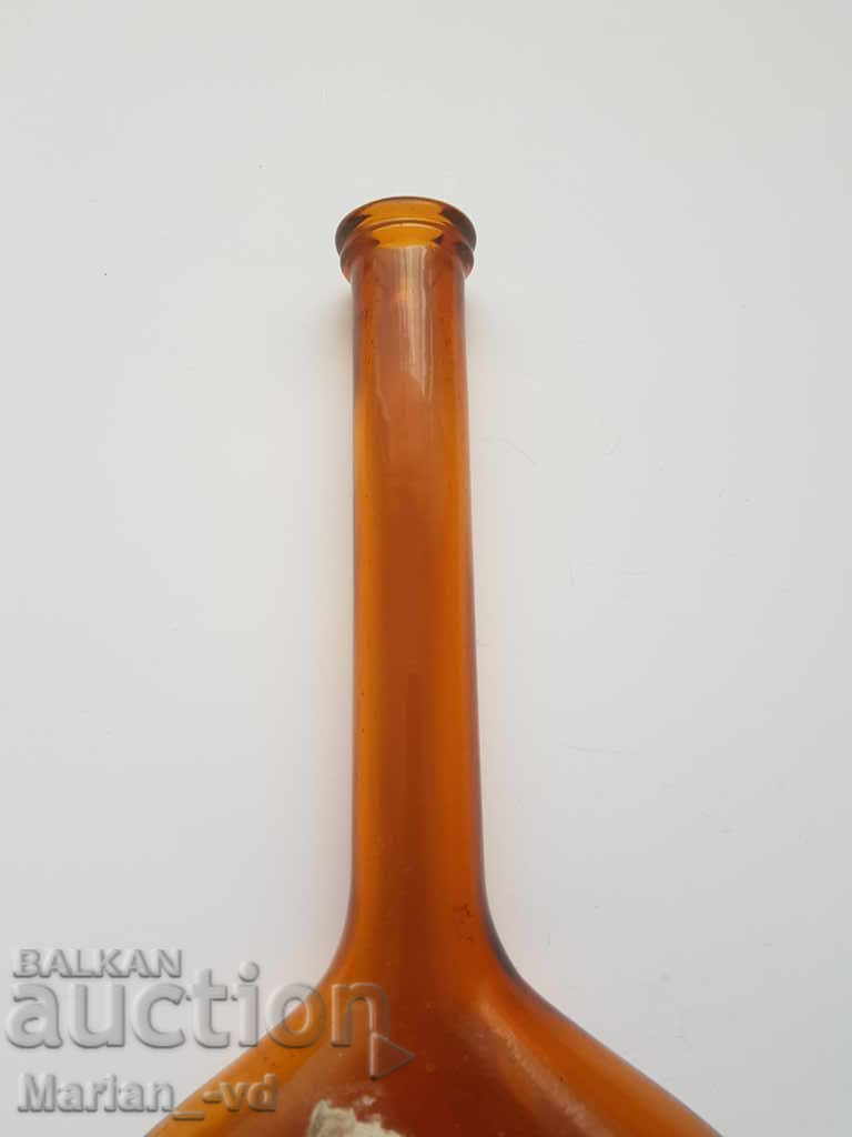 Auction Old glass bottle of Pixavon shampoo Auction Old glass bottle of Pixavon shampoo