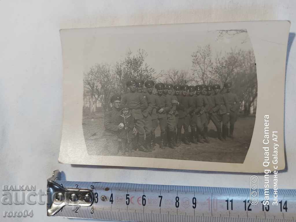 Παράδοση ΣΤΡΑΤΙΩΤΙΚΟΣ - Β' Παγκόσμιος Πόλεμος Παράδοση ΣΤΡΑΤΙΩΤΙΚΟΣ - Β' Παγκόσμιος Πόλεμος