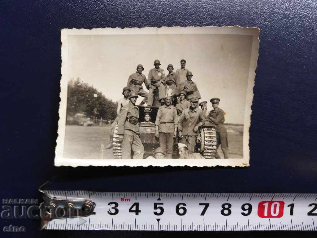 ROYAL PHOTO-RUSSIAN TANK-T 26, TRUCK, FRONT, WWII with price 25.00 BGN | € 12.78 ROYAL PHOTO-RUSSIAN TANK-T 26, TRUCK, FRONT, WWII with price 25.00 BGN | € 12.78