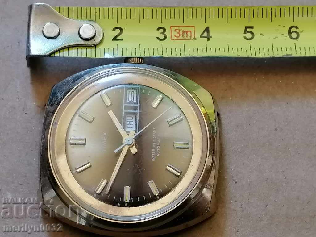 Delivery of Wristwatch TIMEX gilding 20 mick WORKS Delivery of Wristwatch TIMEX gilding 20 mick WORKS