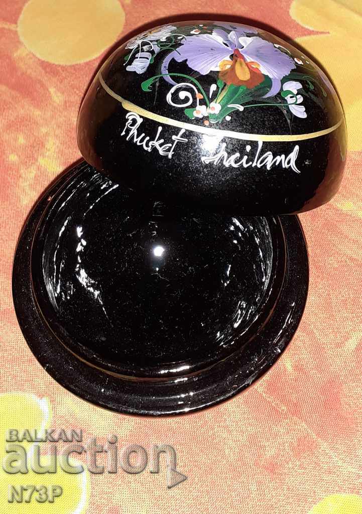 OLD WOODEN BOX. HANDMADE. with price 10.00 BGN | € 5.11 OLD WOODEN BOX. HANDMADE. with price 10.00 BGN | € 5.11