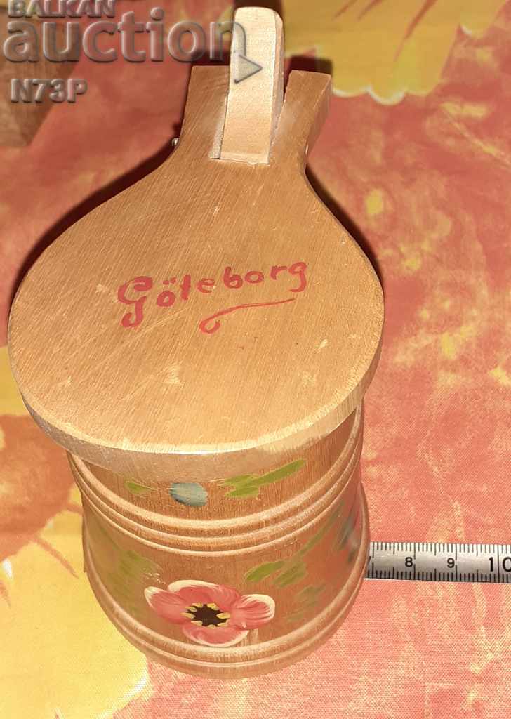 Auction OLD WOODEN GLASS. GOTHENBURG. Auction OLD WOODEN GLASS. GOTHENBURG.