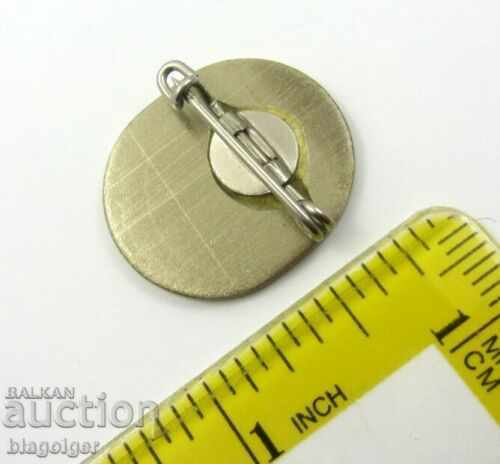 OLD OLYMPIC BADGE-LIECHTENSTEIN-OLYMPIC COMMITTEE with price 16.00 BGN | € 8.18 OLD OLYMPIC BADGE-LIECHTENSTEIN-OLYMPIC COMMITTEE with price 16.00 BGN | € 8.18