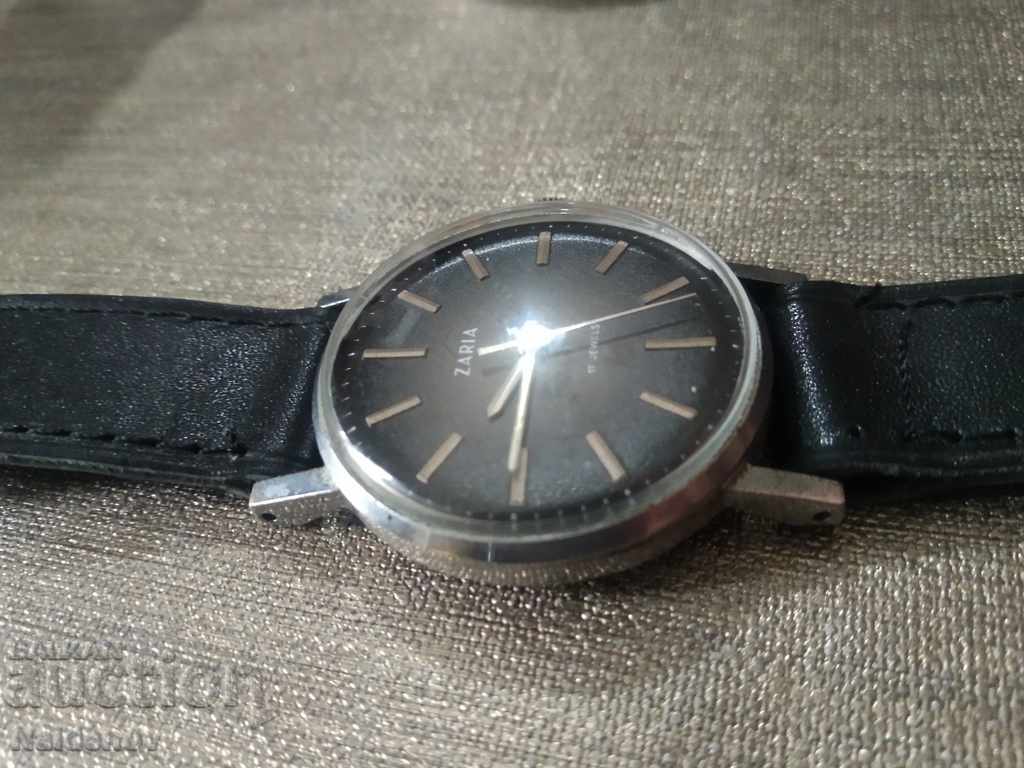 Auction  Men's watch Zarya Zaria 17 jewels