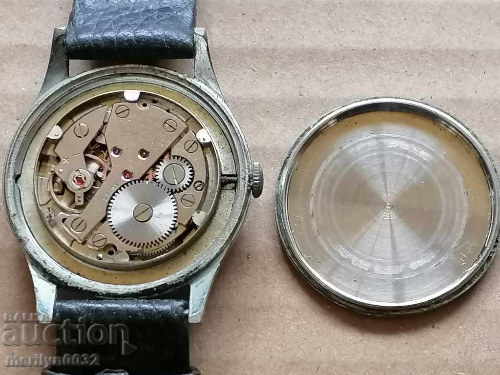 Delivery of Wristwatch Jeneve Sport Sswis WORKS