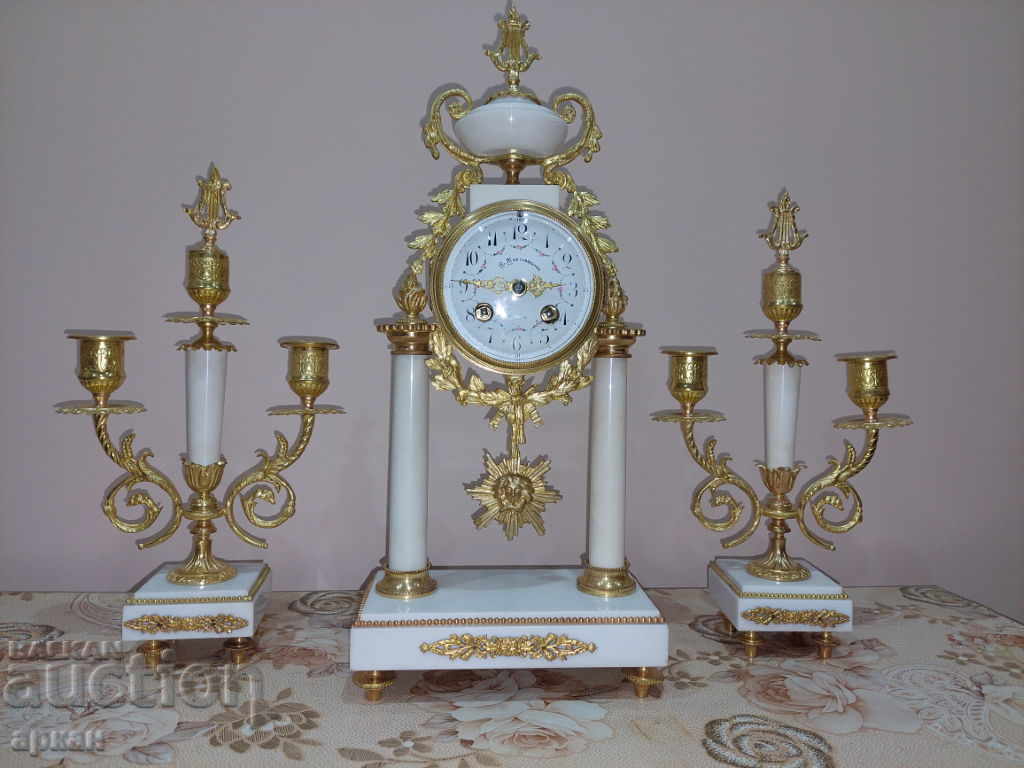 French fireplace clock - the end of the XIX century with candlesticks French fireplace clock - the end of the XIX century with candlesticks
