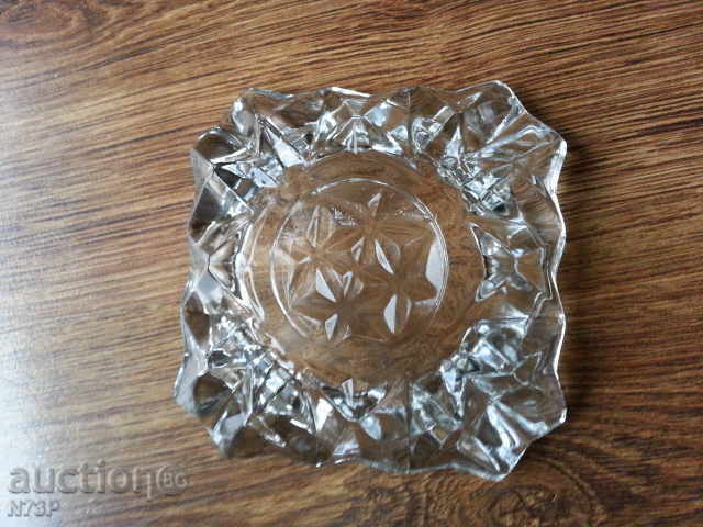 Livrarea SCRUMIERĂ. Sticlă.Colecție. Livrarea SCRUMIERĂ. Sticlă.Colecție.