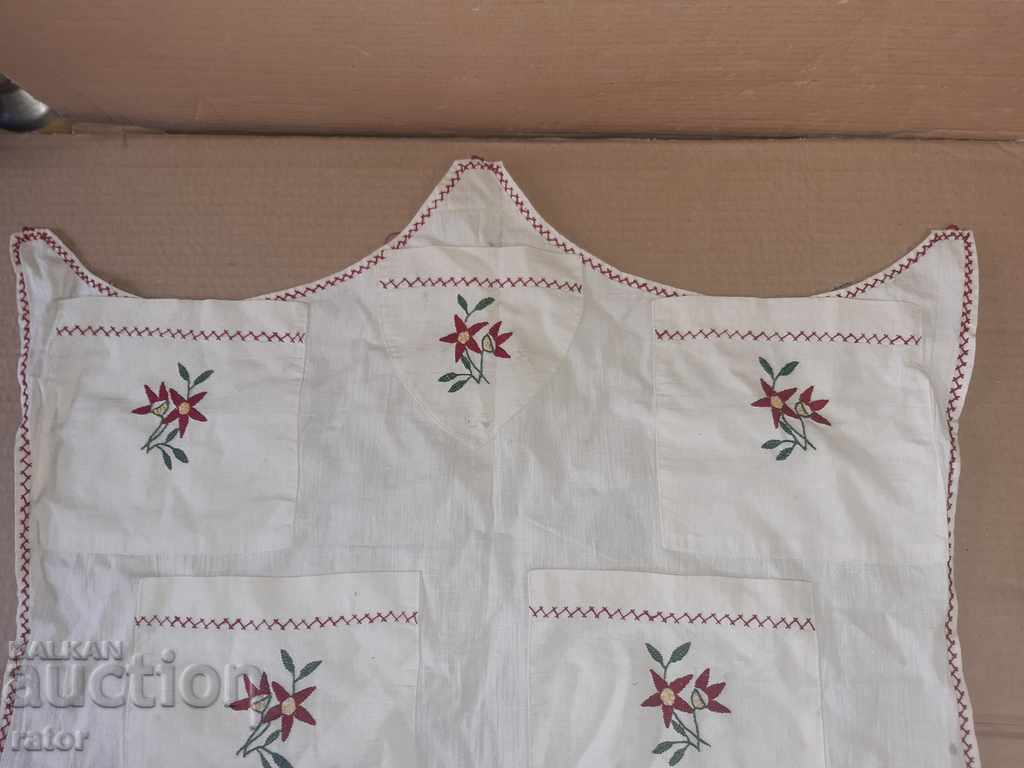 Hand embroidered rug with pockets. Hand stitched with price 10.00 BGN | € 5.11