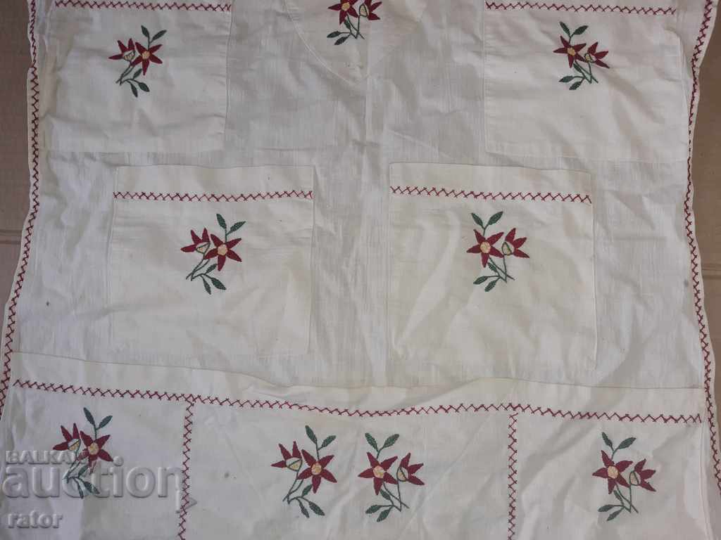 Auction  Hand embroidered rug with pockets. Hand stitched